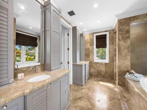 717 Solar Isle Drive Fort Lauderdale FL 33301