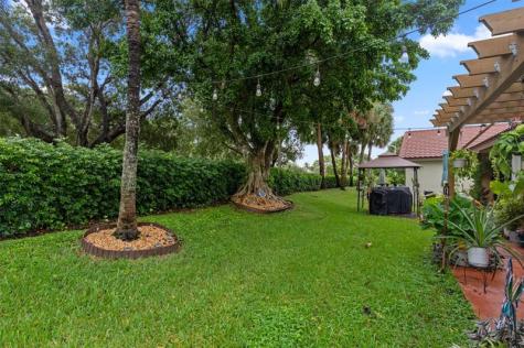 18241 NW 8th Street Pembroke Pines FL 33029