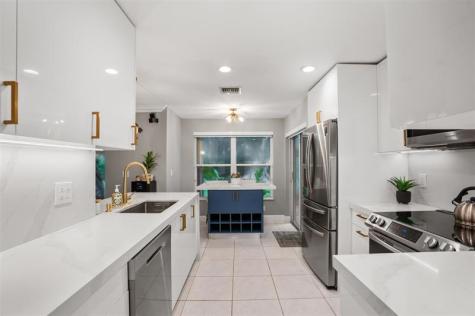 18241 NW 8th Street Pembroke Pines FL 33029