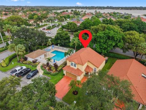 18241 NW 8th Street Pembroke Pines FL 33029