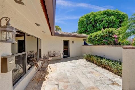 2000 NE 31st Avenue Fort Lauderdale FL 33305