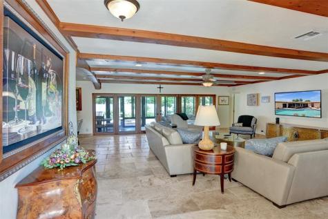 2000 NE 31st Avenue Fort Lauderdale FL 33305