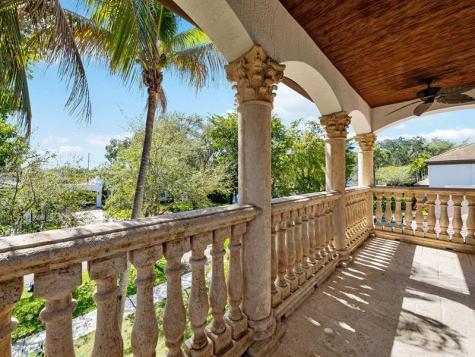 1125 SE 8th Street Fort Lauderdale FL 33316