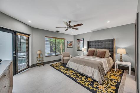 309 NE 21st Court Wilton Manors FL 33305