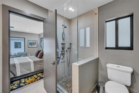 309 NE 21st Court Wilton Manors FL 33305
