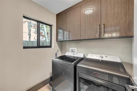 309 NE 21st Court Wilton Manors FL 33305