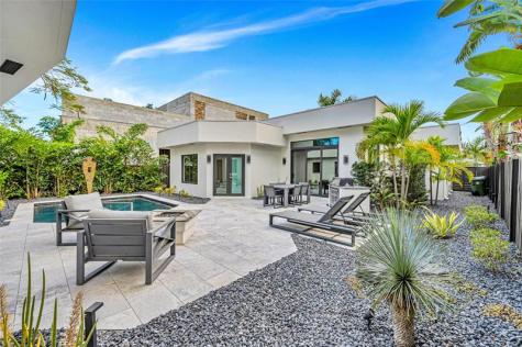 309 NE 21st Court Wilton Manors FL 33305
