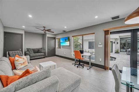 309 NE 21st Court Wilton Manors FL 33305