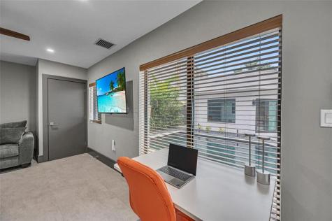 309 NE 21st Court Wilton Manors FL 33305