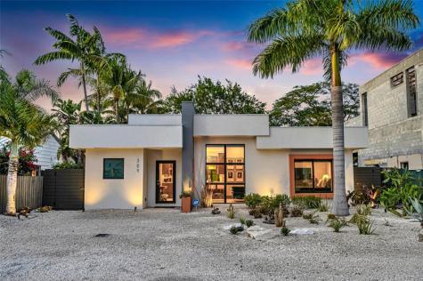 309 NE 21st Court Wilton Manors FL 33305