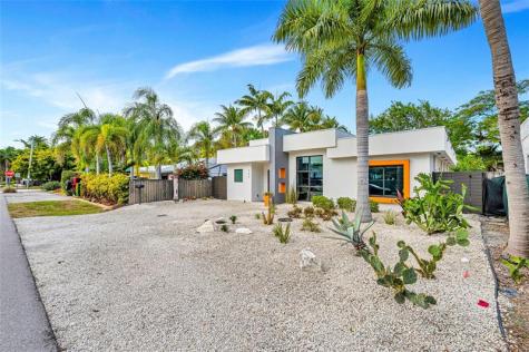 309 NE 21st Court Wilton Manors FL 33305