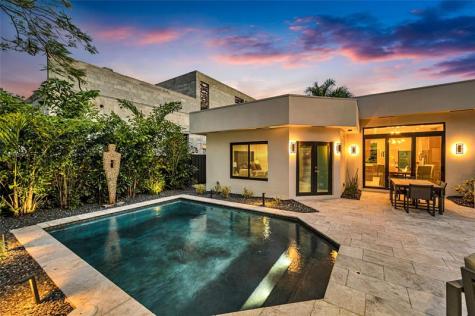 309 NE 21st Court Wilton Manors FL 33305