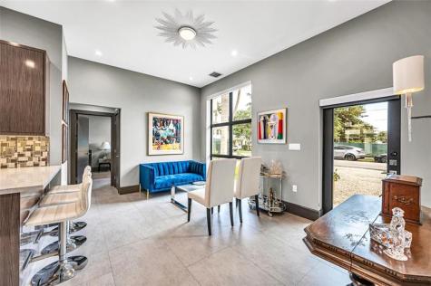 309 NE 21st Court Wilton Manors FL 33305
