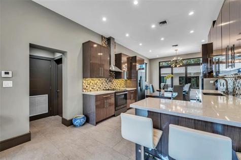 309 NE 21st Court Wilton Manors FL 33305