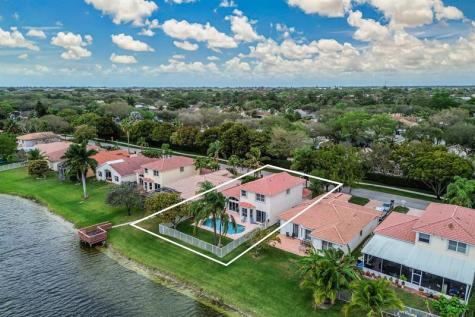 3692 Coco Lake Drive Coconut Creek FL 33073