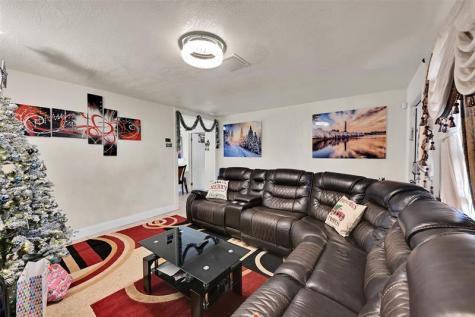 6250 SW 39th Street Davie FL 33314