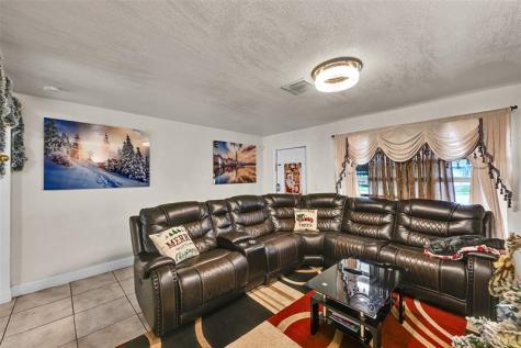 6250 SW 39th Street Davie FL 33314