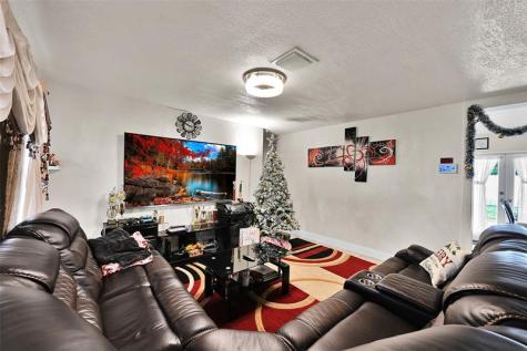 6250 SW 39th Street Davie FL 33314