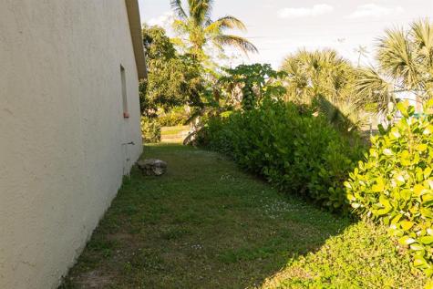 5339 Dixie Drive Naples FL 34113