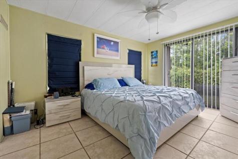 5343 NW 4th Terrace Deerfield Beach FL 33064