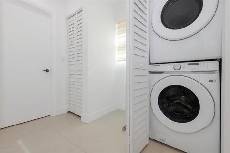 825 Argonaut Isle Dania Beach FL 33004