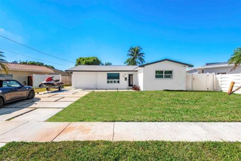 825 Argonaut Isle Dania Beach FL 33004