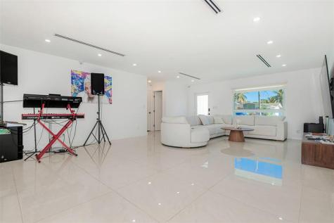825 Argonaut Isle Dania Beach FL 33004