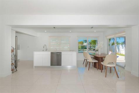 825 Argonaut Isle Dania Beach FL 33004