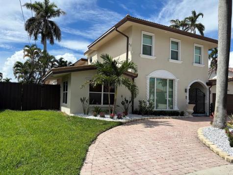 4821 NE 28th Avenue Lighthouse Point FL 33064