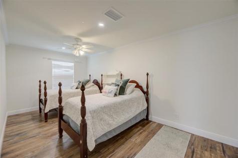 4821 NE 28th Avenue Lighthouse Point FL 33064