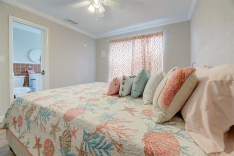 4821 NE 28th Avenue Lighthouse Point FL 33064