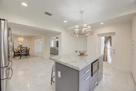 4821 NE 28th Avenue Lighthouse Point FL 33064