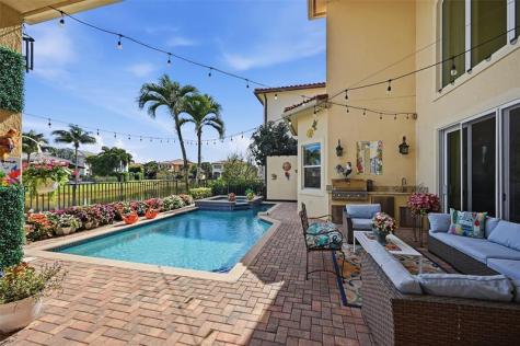 17362 Balaria Street Boca Raton FL 33496