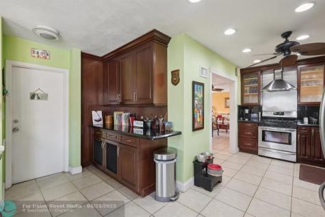 3820 NE 29th Avenue Lighthouse Point FL 33064