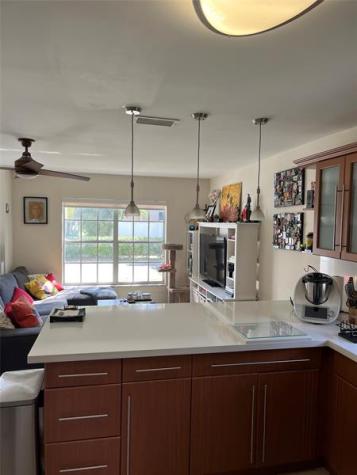 959 Azure Lane Weston FL 33326