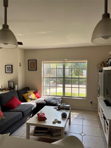 959 Azure Lane Weston FL 33326