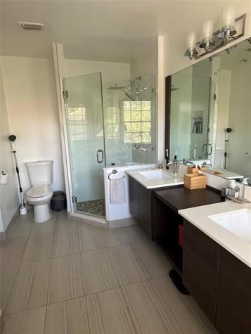 959 Azure Lane Weston FL 33326