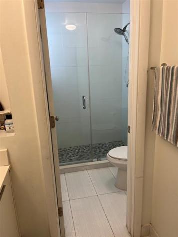 959 Azure Lane Weston FL 33326