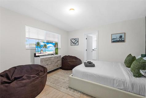 2621 NE 20th Street Pompano Beach FL 33064
