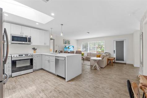 2621 NE 20th Street Pompano Beach FL 33064