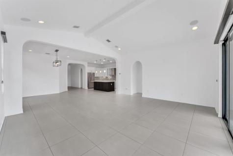 1286 SW 113th Way Pembroke Pines FL 33025