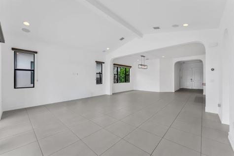 1286 SW 113th Way Pembroke Pines FL 33025