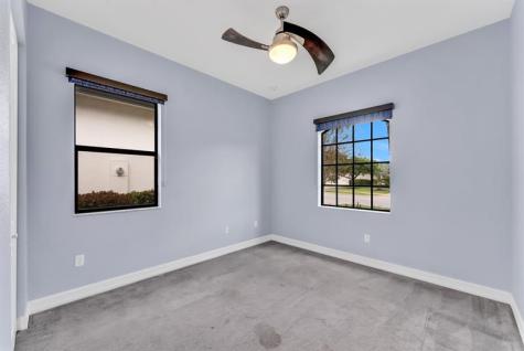 1286 SW 113th Way Pembroke Pines FL 33025
