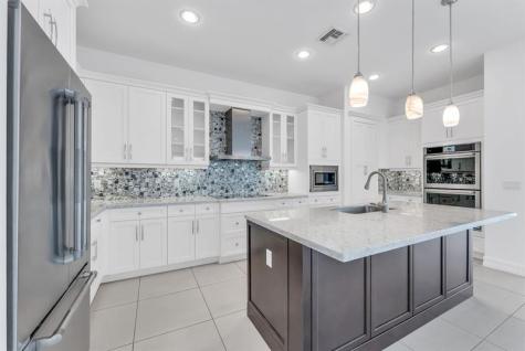 1286 SW 113th Way Pembroke Pines FL 33025