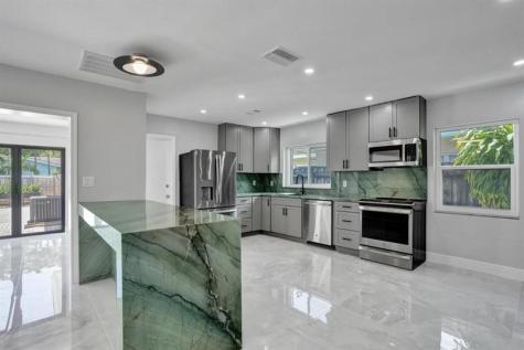 1424 Adams Street Hollywood FL 33020