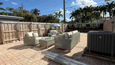 1424 Adams Street Hollywood FL 33020