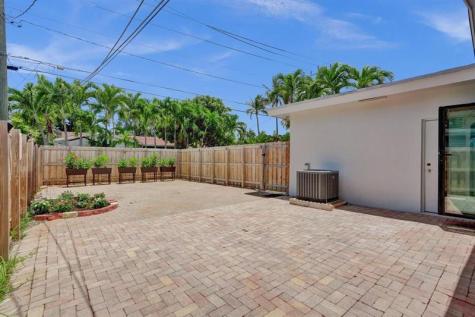 1424 Adams Street Hollywood FL 33020