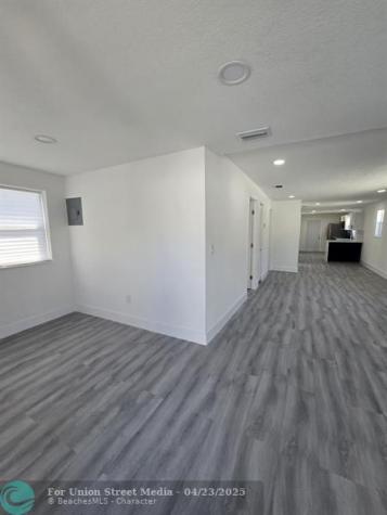 7026 NW 21st Avenue Miami FL 33147