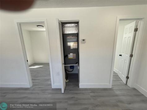 7026 NW 21st Avenue Miami FL 33147