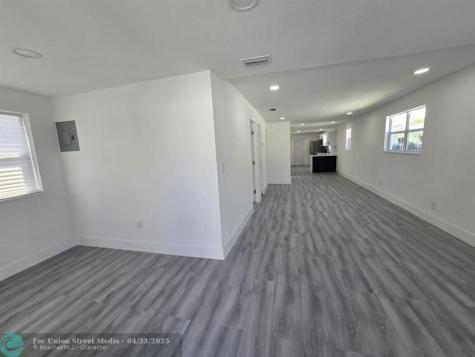 7026 NW 21st Avenue Miami FL 33147